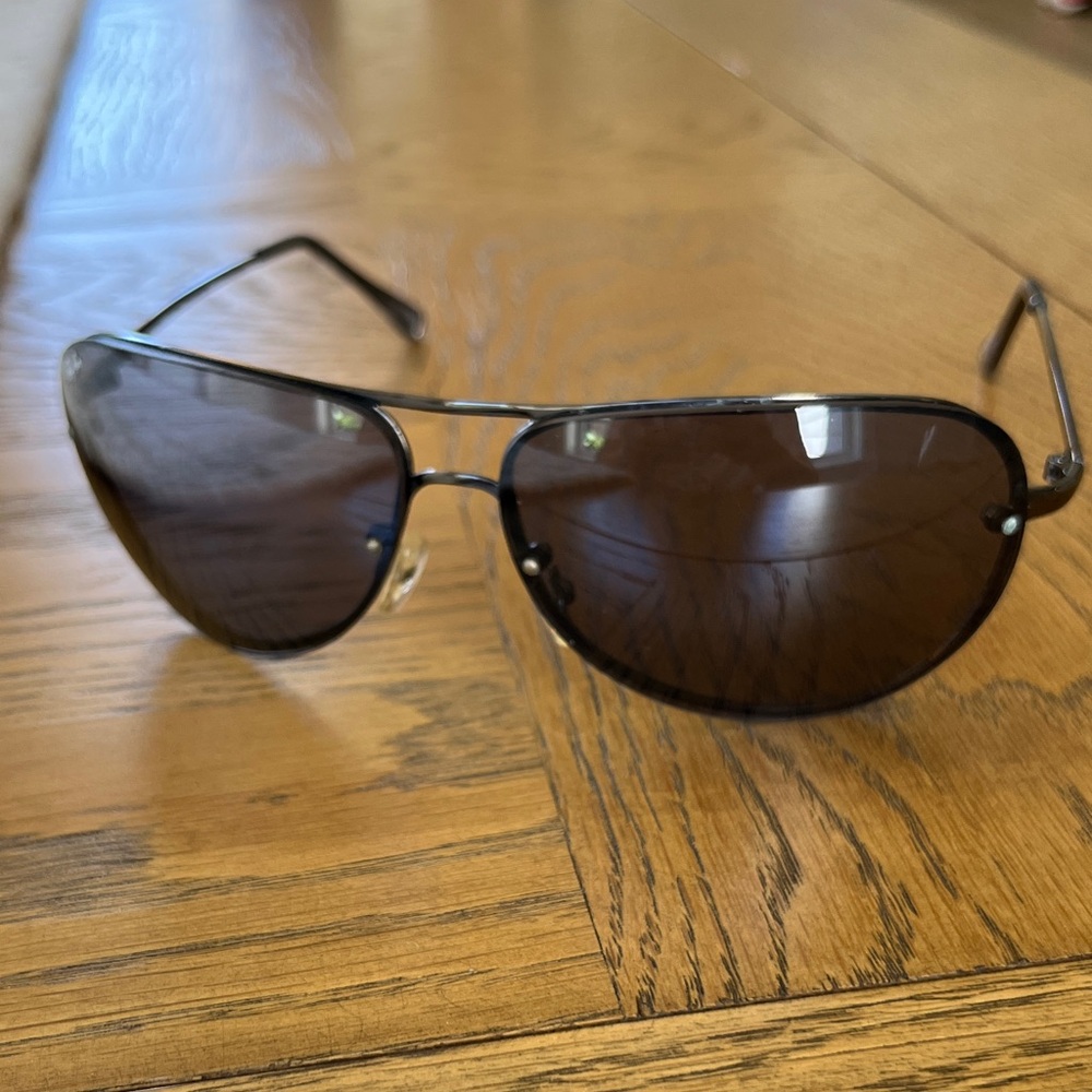 Ray-Ban Black Aviator Sunglasses with Dark Lenses